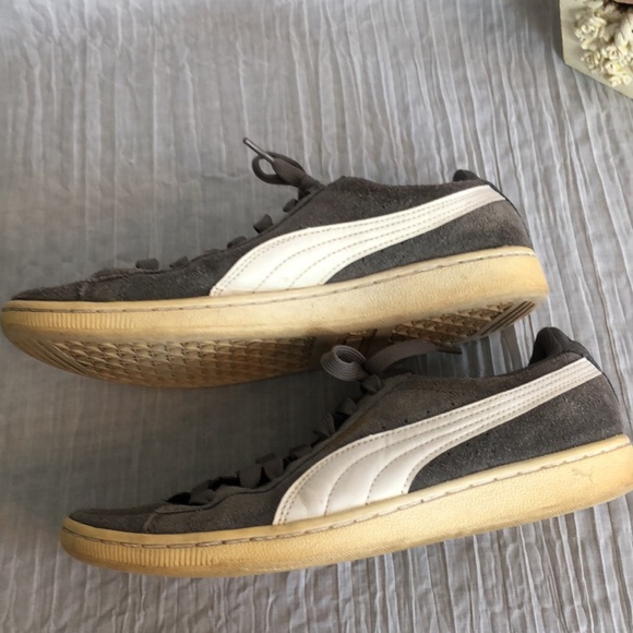 PUMA gray white low top size 9 suede tie up sneakers - Picture 4 of 10